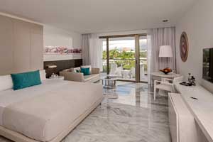 Deluxe Junior Suites at Platinum Yucatan Princess